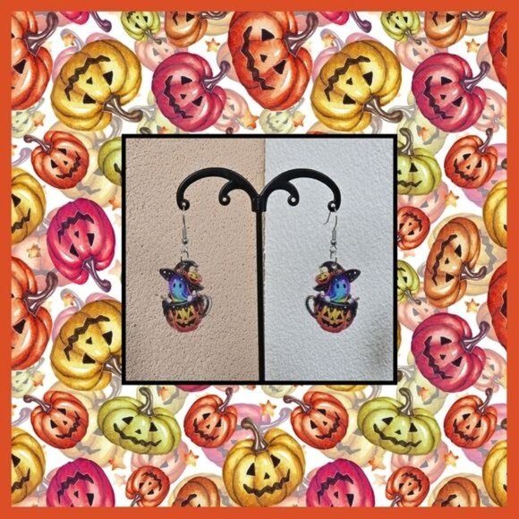 ๐ Halloween Ghost in Pumpkin Cup Earrings (NWOT) - Picture 1 of 6